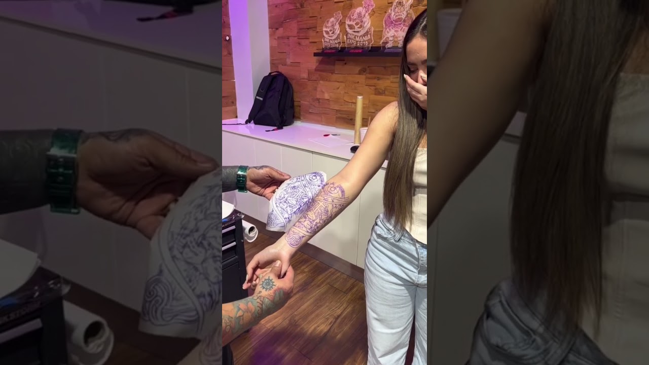 mujer antebrazo tatuajes en el brazo