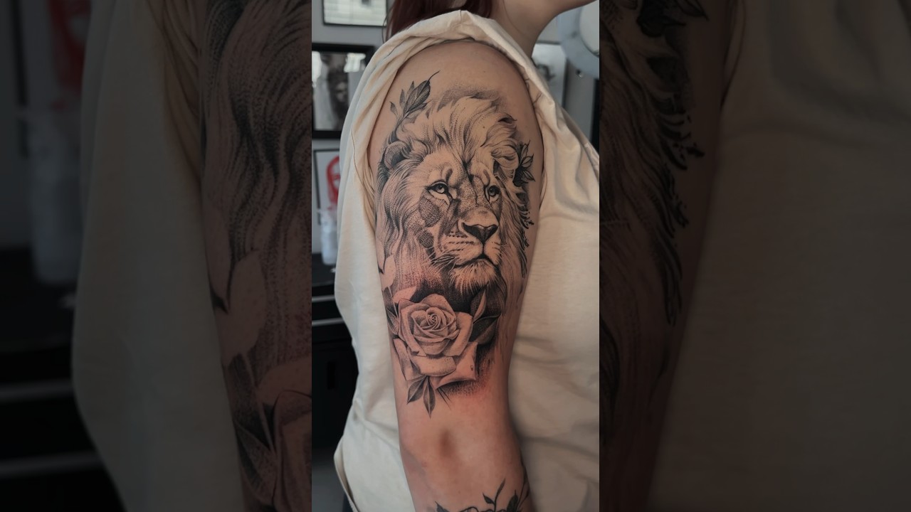 tatuajes de leones para mujer pequeños