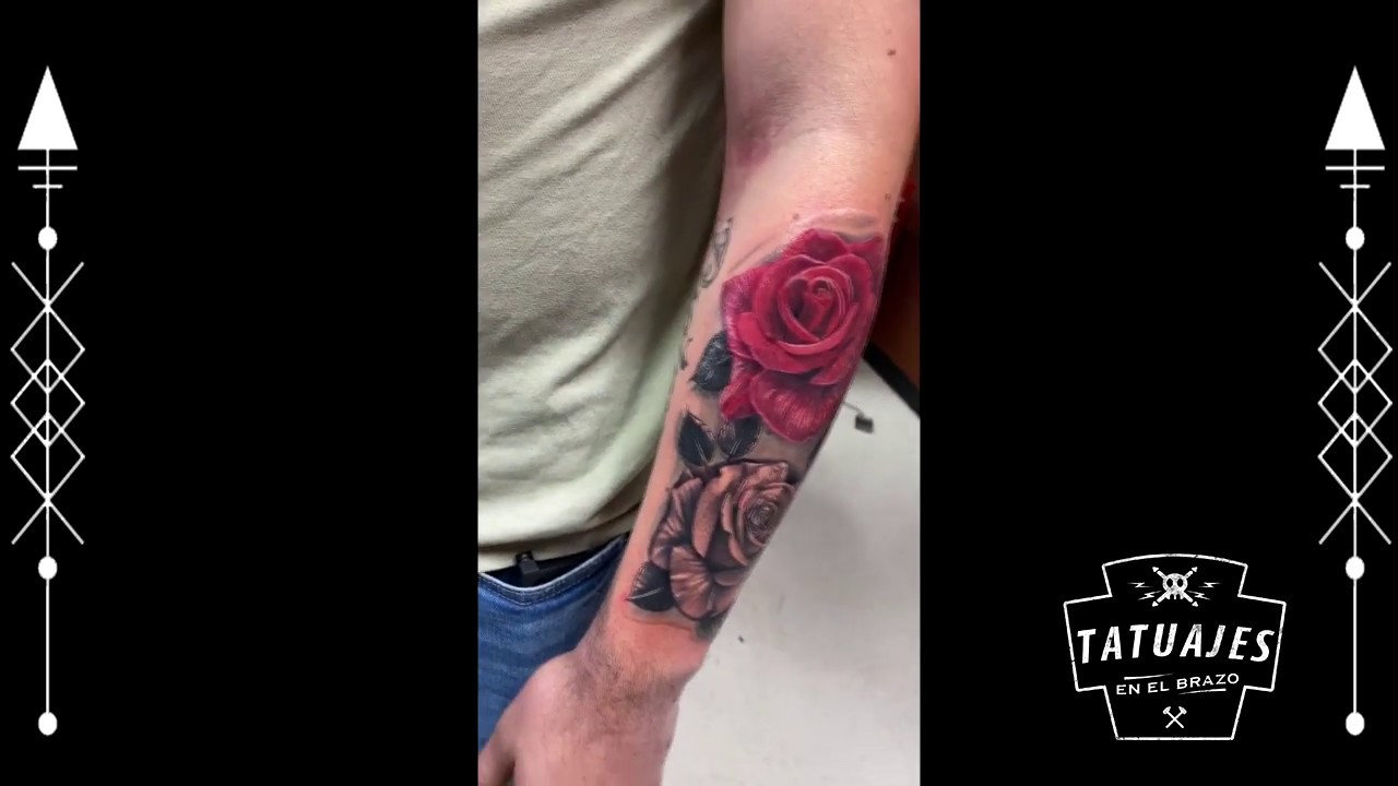 los mejores tatuajes de rosas para hombres