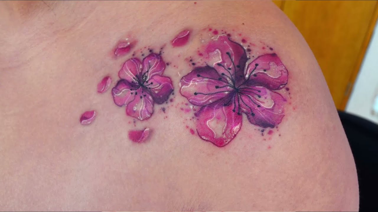 tatuajes para mujeres en el hombro delicados